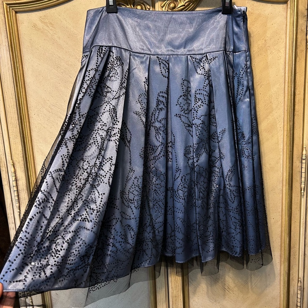 Adrianna Papell Ice Blue & Black Floral Beaded Sequin Overlay Pleated Skirt